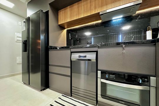 Cozinha  de apartamento à venda com 1 quarto, 48m² em Vila Sao Francisco (zona Sul), São Paulo