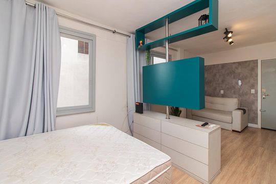 Quarto de apartamento à venda com 1 quarto, 28m² em Centro Histórico, Porto Alegre