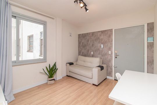 Sala de apartamento à venda com 1 quarto, 28m² em Centro Histórico, Porto Alegre