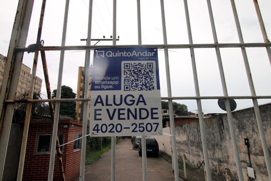 Placa de apartamento à venda com 2 quartos, 55m² em Madureira, Rio de Janeiro