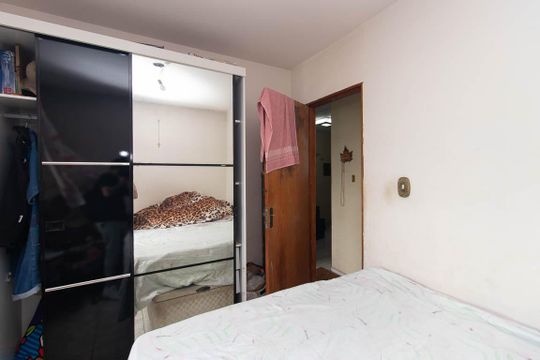 Quarto 2 de apartamento para alugar com 2 quartos, 47m² em Conjunto Habitacional Jova Rural, São Paulo