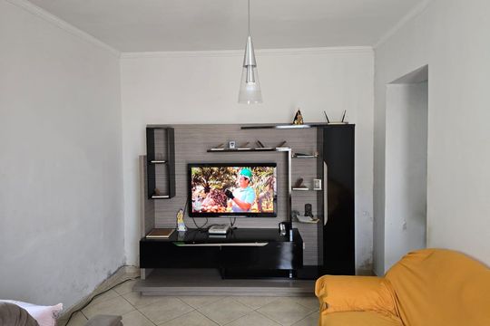 Sala  de casa à venda com 2 quartos, 140m² em Jardim Terezopolis, Guarulhos