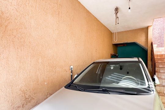 Garagem de casa à venda com 3 quartos, 180m² em Baeta Neves, São Bernardo do Campo