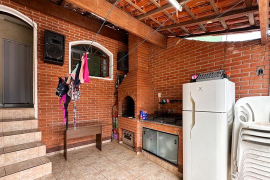 Churrasqueira de casa à venda com 3 quartos, 180m² em Baeta Neves, São Bernardo do Campo