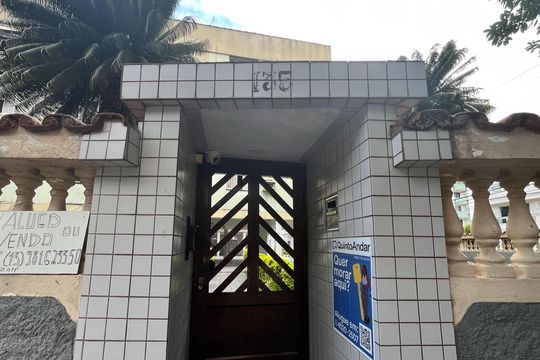 Fachada de apartamento para alugar com 3 quartos, 75m² em Aparecida, Santos