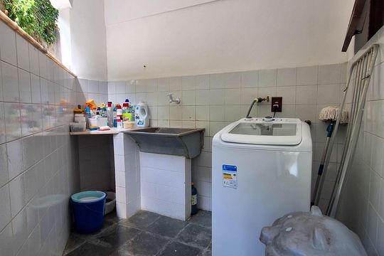 Área de Serviço de casa de condomínio à venda com 4 quartos, 275m² em Sapê, Niterói