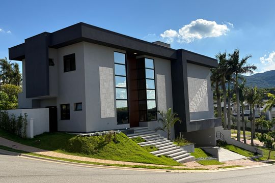 Fachada de casa de condomínio à venda com 4 quartos, 500m² em Jardim Samambaia, Jundiaí