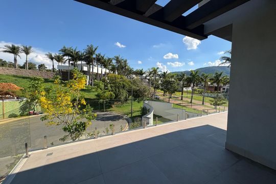 Sacada da Sala superior de casa de condomínio à venda com 4 quartos, 500m² em Jardim Samambaia, Jundiaí
