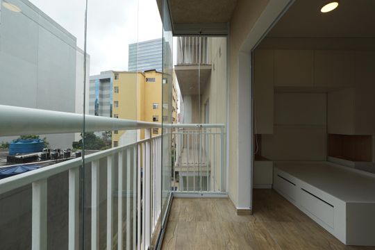 Varanda de kitnet/studio à venda com 1 quarto, 30m² em Liberdade, São Paulo