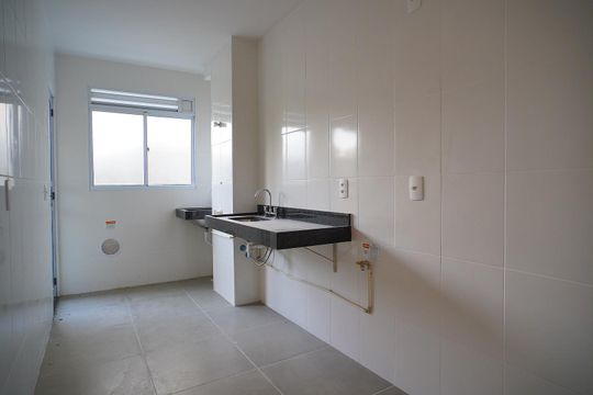 Cozinha de apartamento à venda com 2 quartos, 55m² em Jardim Carvalho, Porto Alegre