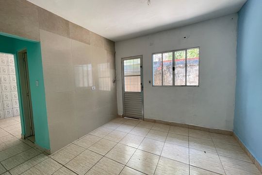 Casa para alugar com 2 quartos, 125m² em Jardim Lina, Cotia