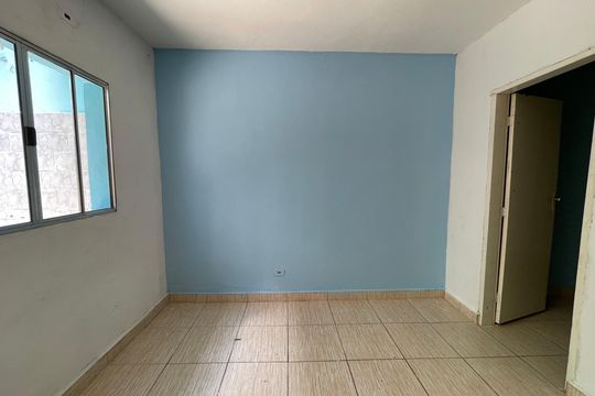 Sala de casa para alugar com 2 quartos, 125m² em Jardim Lina, Cotia