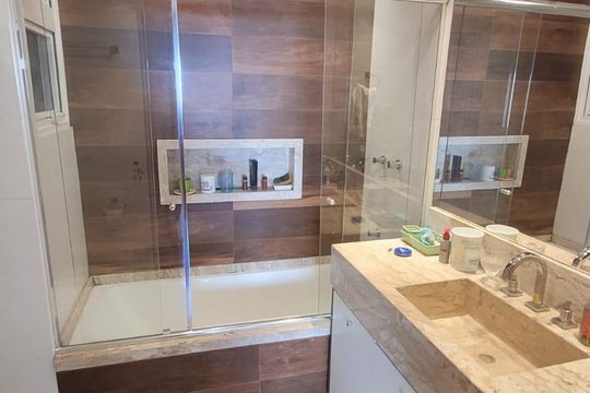 Apartamento à venda com 3 quartos, 142m² em Cidade Baixa, Porto Alegre