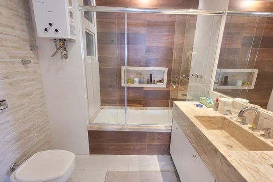 Apartamento à venda com 3 quartos, 142m² em Cidade Baixa, Porto Alegre