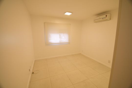 Casa de Condomínio à venda com 3 quartos, 415m² em Jardim das Palmeiras, Campinas
