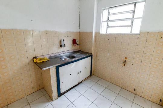 Cozinha de apartamento para alugar com 3 quartos, 59m² em Parque Pinheiros, Taboão da Serra