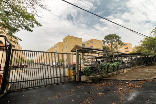 Fachada do Prédio de apartamento para alugar com 3 quartos, 59m² em Parque Pinheiros, Taboão da Serra