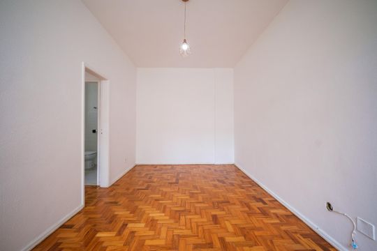 Sala de apartamento à venda com 1 quarto, 43m² em Tijuca, Rio de Janeiro