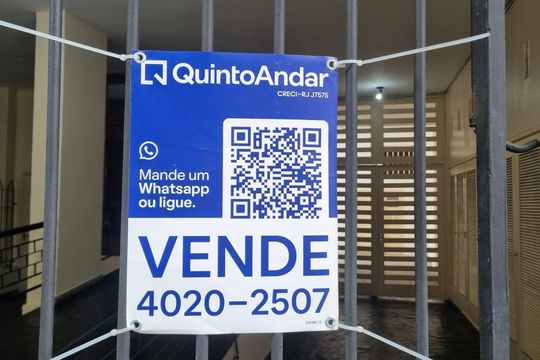 Placa de apartamento à venda com 1 quarto, 43m² em Tijuca, Rio de Janeiro
