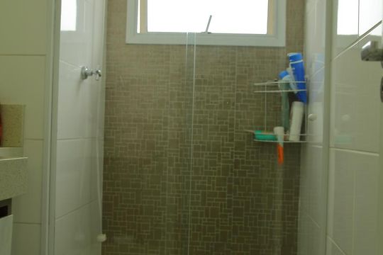 Banheiro  de apartamento à venda com 2 quartos, 59m² em Baeta Neves, São Bernardo do Campo