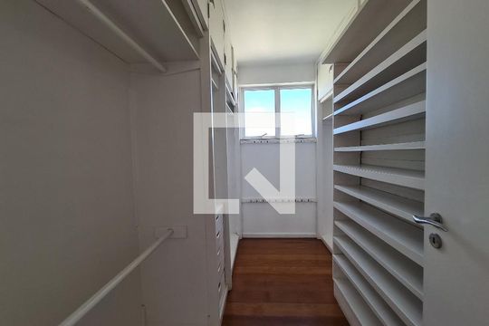 Apartamento à venda com 4 quartos, 196m² em Anchieta, Belo Horizonte