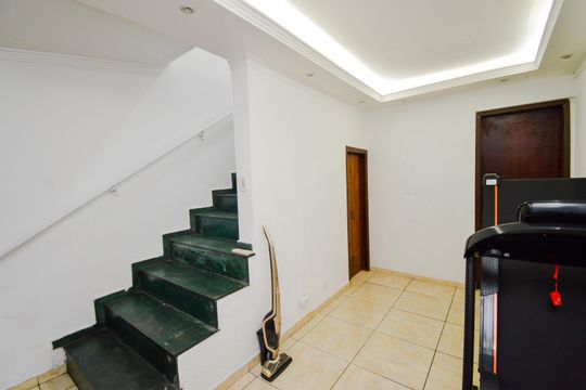 Casa à venda com 2 quartos, 122m² em Jardim Flor da Montanha, Guarulhos