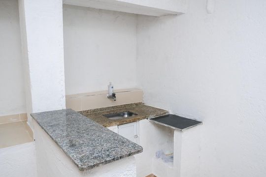 Cozinha de casa para alugar com 1 quarto, 29m² em Coréia, Mesquita