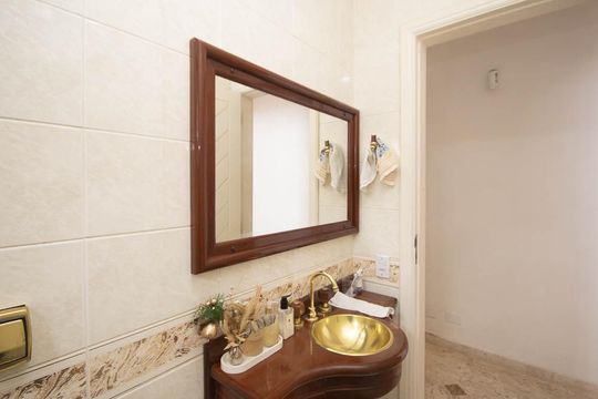 Lavabo de casa à venda com 4 quartos, 384m² em Tremembé, São Paulo
