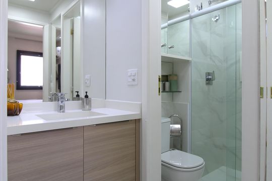 Banheiro da Suíte de apartamento para alugar com 1 quarto, 40m² em Indianópolis, São Paulo
