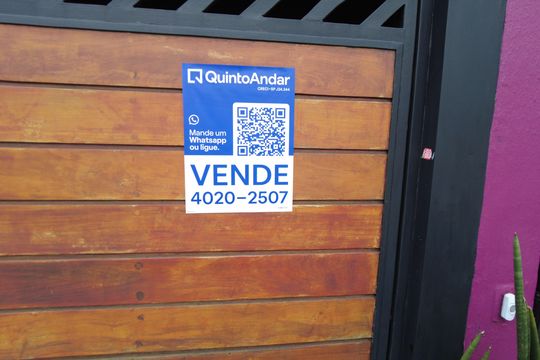 Plaquinha de casa à venda com 1 quarto, 150m² em Campo Belo, São Paulo
