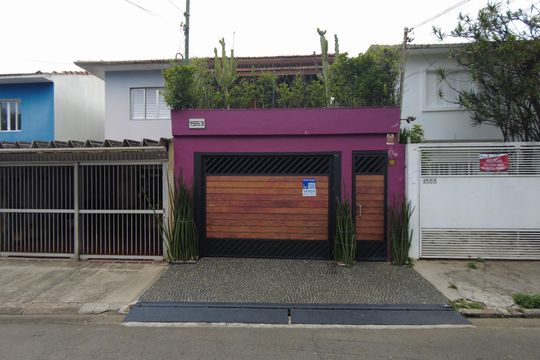 Fachada de casa à venda com 1 quarto, 150m² em Campo Belo, São Paulo