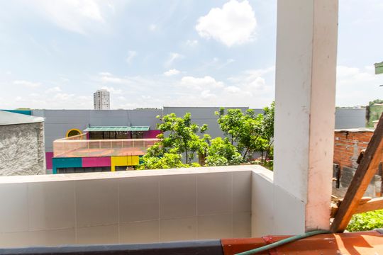 Área de Serviço de casa para alugar com 1 quarto, 70m² em Jardim Silveira, Barueri