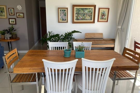 Sala de apartamento à venda com 2 quartos, 122m² em Camboinhas, Niterói