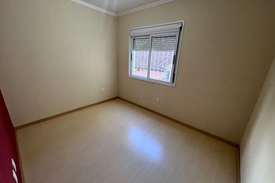 Quarto 2 de apartamento para alugar com 2 quartos, 58m² em Jardim Botânico, Porto Alegre