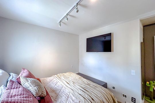 Suíte 1 de apartamento à venda com 2 quartos, 93m² em Vila Gomes Cardim, São Paulo