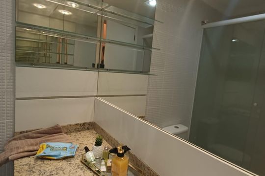 Banheiro 2 de apartamento para alugar com 2 quartos, 58m² em Glória, Porto Alegre