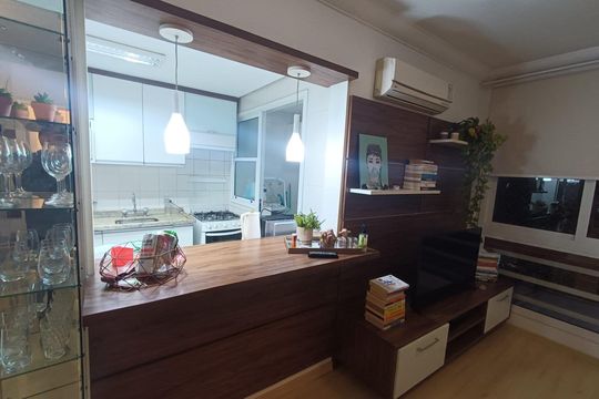 Sala  de apartamento para alugar com 2 quartos, 58m² em Glória, Porto Alegre