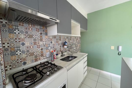 Cozinha - Armários de apartamento para alugar com 1 quarto, 45m² em Bairro Nakamura Park, Cotia