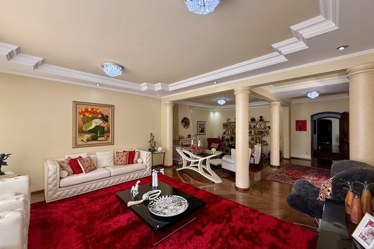 Casa à venda com 6 quartos, 500m² em Santo Amaro, São Paulo