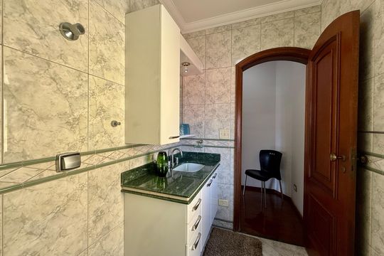 Banheiro Suíte 2 de casa à venda com 6 quartos, 500m² em Santo Amaro, São Paulo