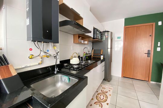 Cozinha e Área de Serviço de apartamento à venda com 2 quartos, 40m² em Del Castilho, Rio de Janeiro