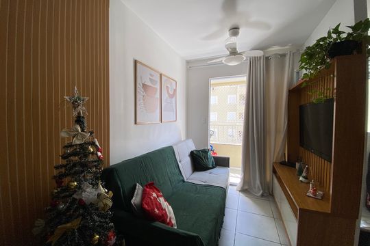 Sala de apartamento à venda com 2 quartos, 40m² em Del Castilho, Rio de Janeiro