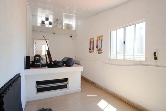 Sala de casa à venda com 4 quartos, 280m² em Vila Gomes Cardim, São Paulo