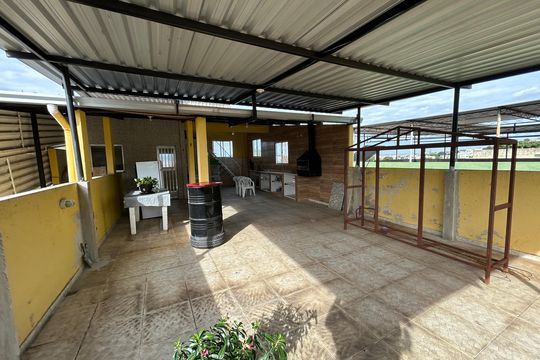 Terraço de casa para alugar com 3 quartos, 100m² em Quintino Bocaiúva, Rio de Janeiro