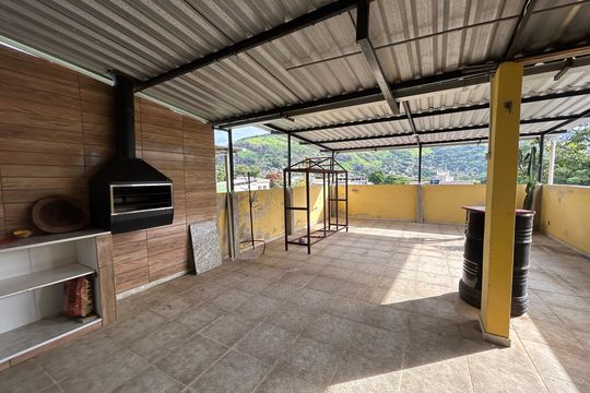 Terraço de casa para alugar com 3 quartos, 100m² em Quintino Bocaiúva, Rio de Janeiro