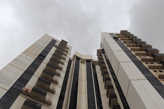 Fachada de apartamento para alugar com 1 quarto, 50m² em Setor Oeste, Goiânia