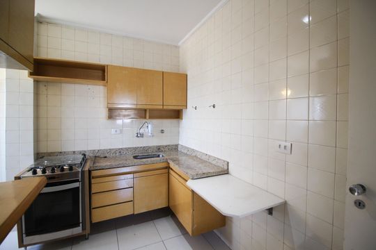 Cozinha de apartamento para alugar com 2 quartos, 65m² em Indianópolis, São Paulo
