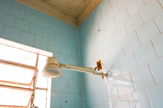 Banheiro de apartamento à venda com 2 quartos, 62m² em Abolição, Rio de Janeiro