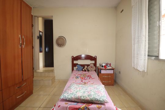 Quarto 2 de casa à venda com 2 quartos, 125m² em Jardim Utinga, Santo André