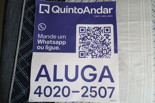 Plaquinha de apartamento para alugar com 3 quartos, 80m² em Santa Mônica, Uberlândia